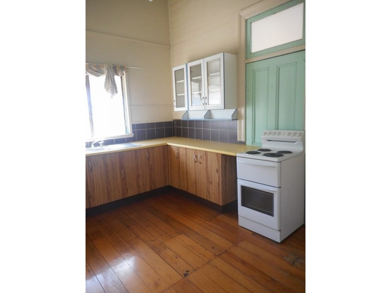 102 Denison Street, Rockhampton City QLD 4700
