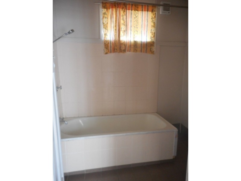 102 Denison Street, Rockhampton City QLD 4700
