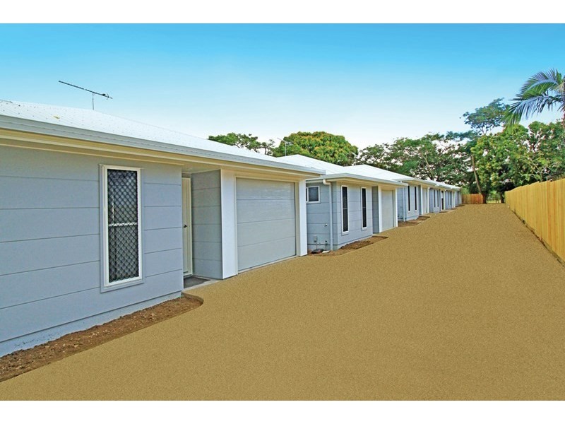2/15 Card Street, Berserker QLD 4701