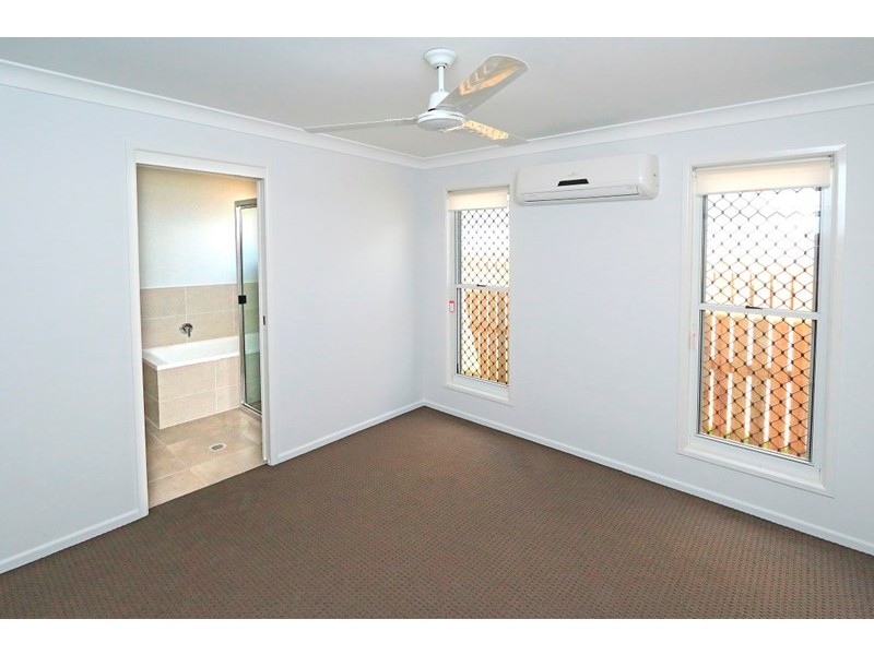 3/15 Card Street, Berserker QLD 4701