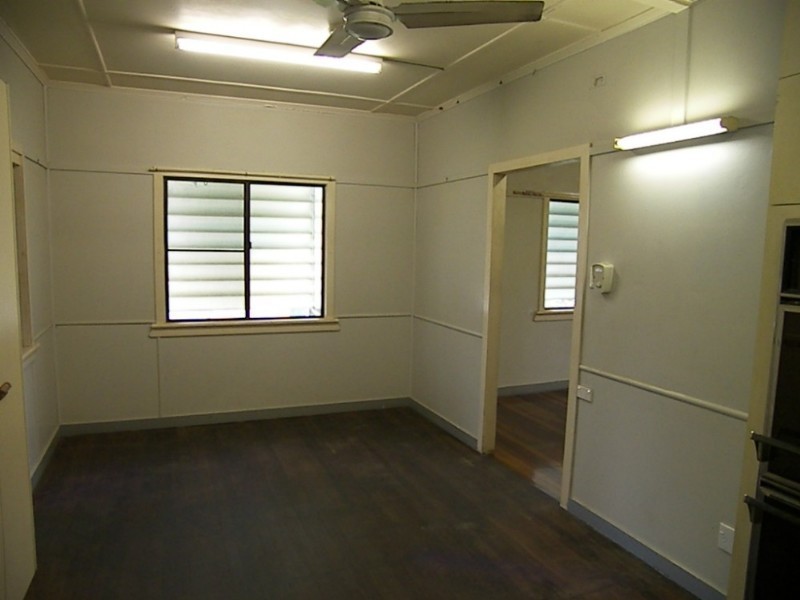 252 Elphinstone Street, Koongal QLD 4701