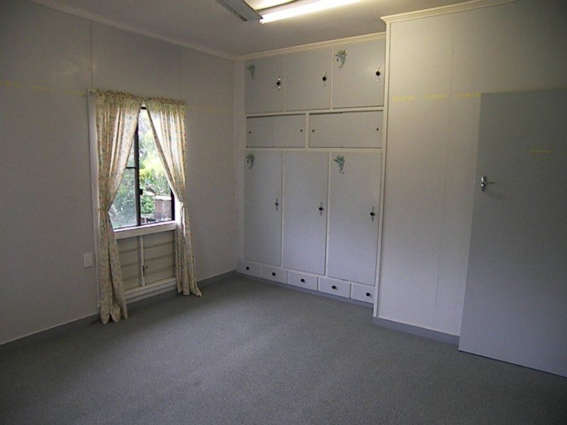252 Elphinstone Street, Koongal QLD 4701
