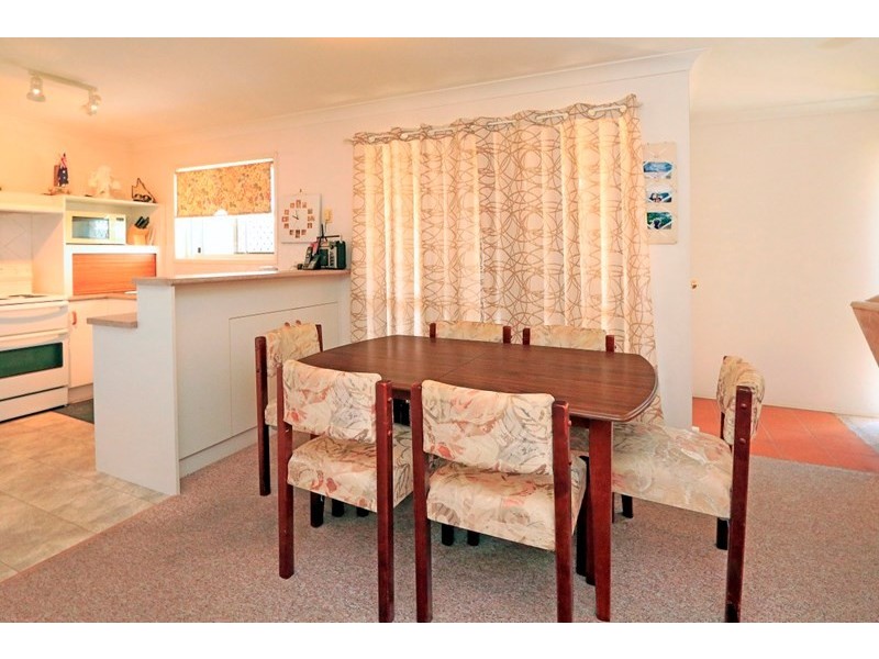 21/100 Victoria Place, Berserker QLD 4701