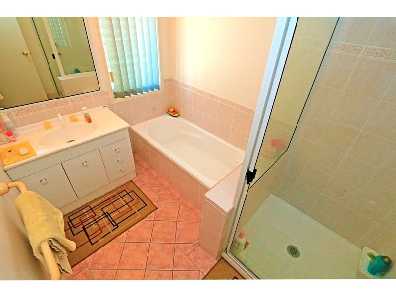 21/100 Victoria Place, Berserker QLD 4701