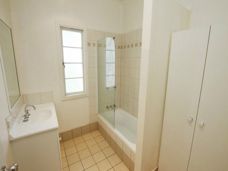 97 Stamford Street, Berserker QLD 4701