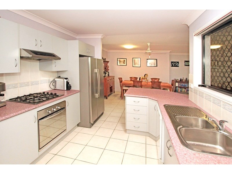 10-12 Mark Acton Close, Rockyview QLD 4701