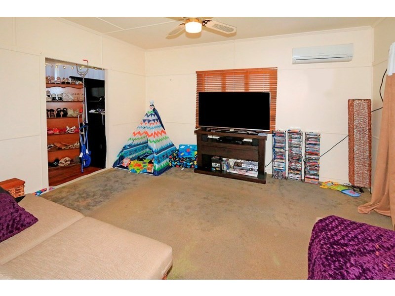 279 Waterloo Street, Berserker QLD 4701