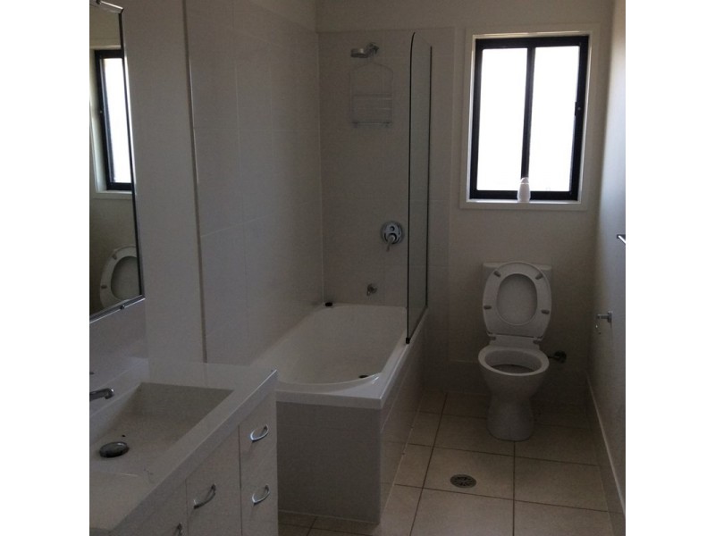 37 Falcon Crescent, Zilzie QLD 4710