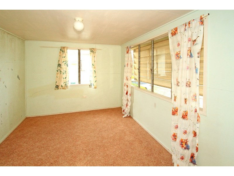 12 Werner Street, Park Avenue QLD 4701
