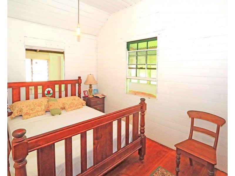 106 Gladstone Road, Allenstown QLD 4700