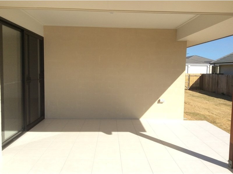 44 Monaco Drive, Zilzie QLD 4710