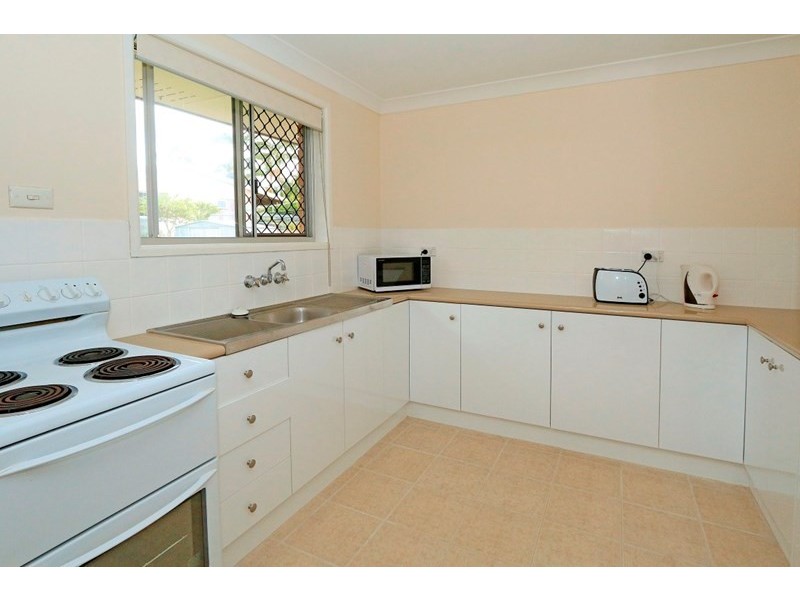 4 Poole Street, Kawana QLD 4701