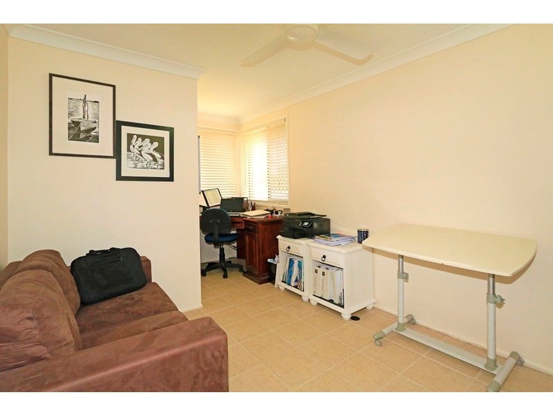 4 Poole Street, Kawana QLD 4701