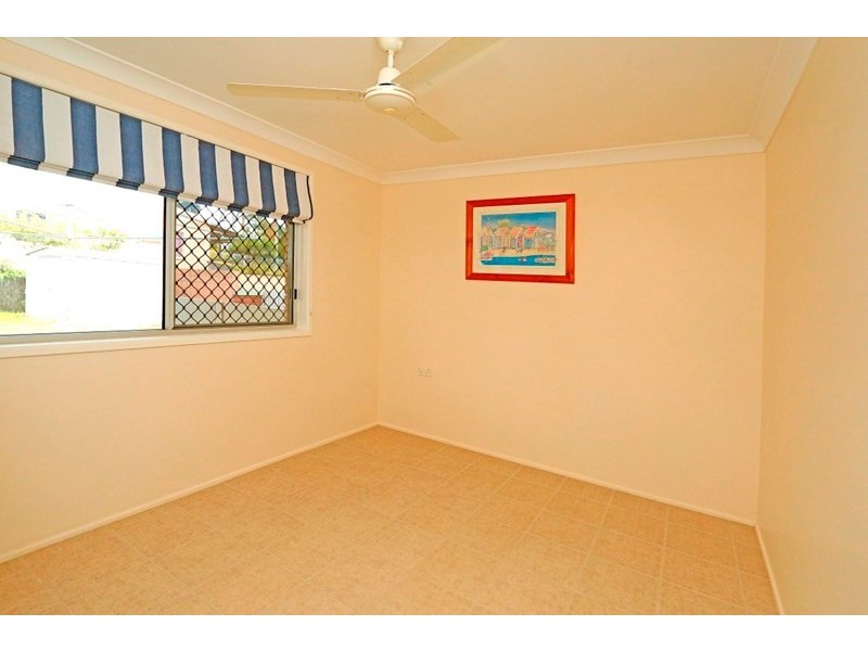 4 Poole Street, Kawana QLD 4701