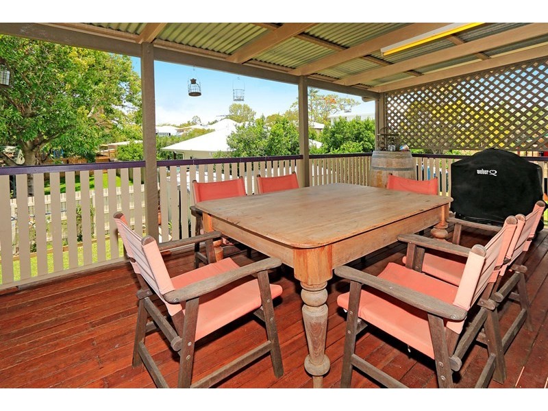 1 Penlington Street, The Range QLD 4700