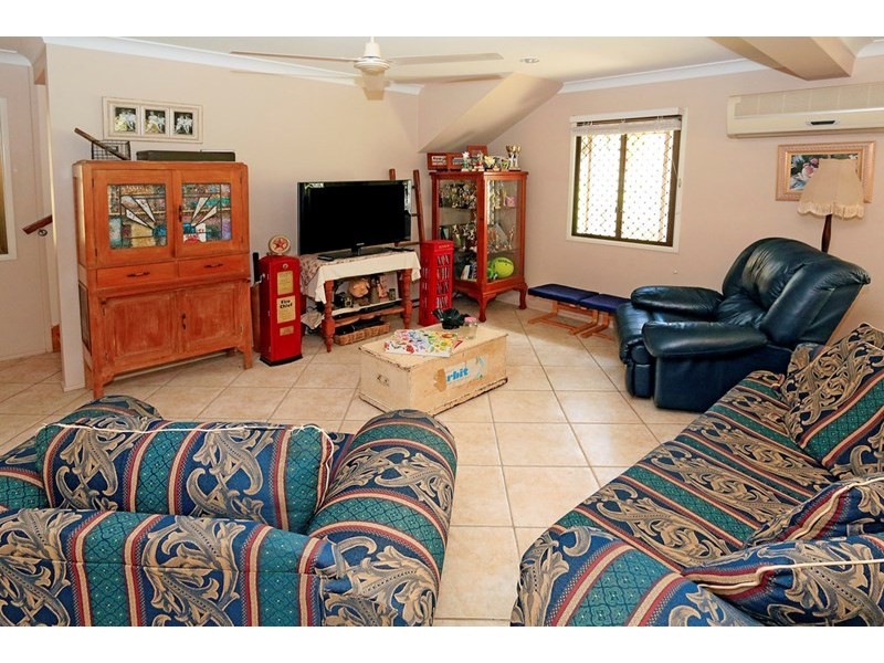 1 Penlington Street, The Range QLD 4700