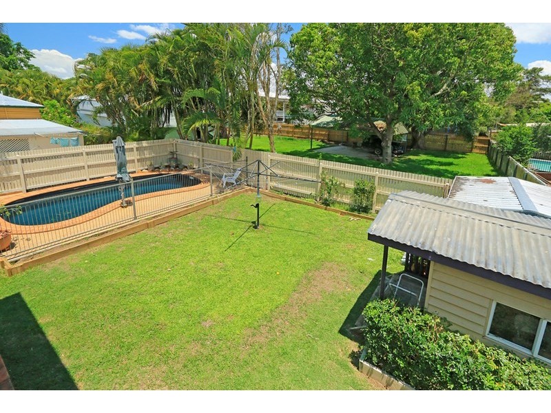 1 Penlington Street, The Range QLD 4700