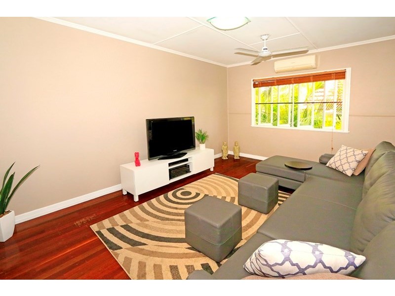 9 Jones Street, Wandal QLD 4700