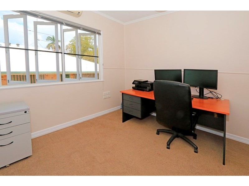 9 Jones Street, Wandal QLD 4700