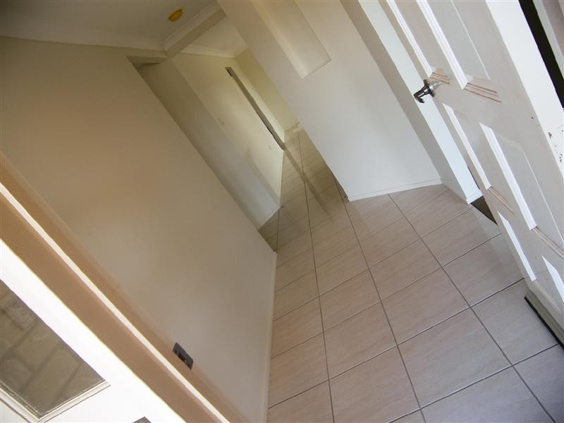 11 John Oxley Drive, Gracemere QLD 4702