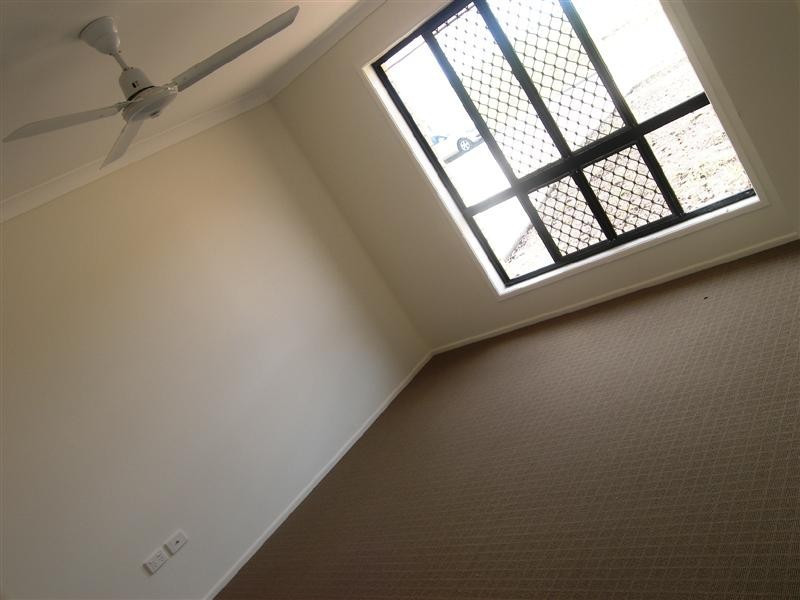 11 John Oxley Drive, Gracemere QLD 4702