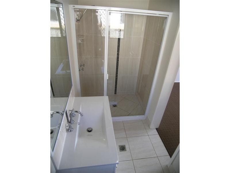 11 John Oxley Drive, Gracemere QLD 4702