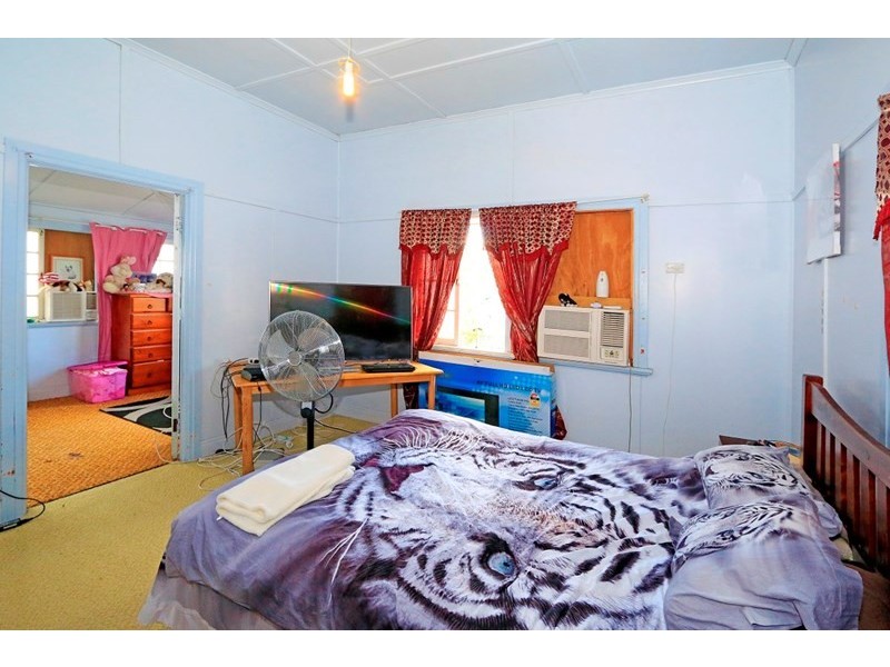 1 Mcilwraith Street, Kawana QLD 4701