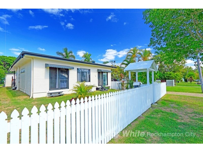 50 Luck Avenue, Wandal QLD 4700