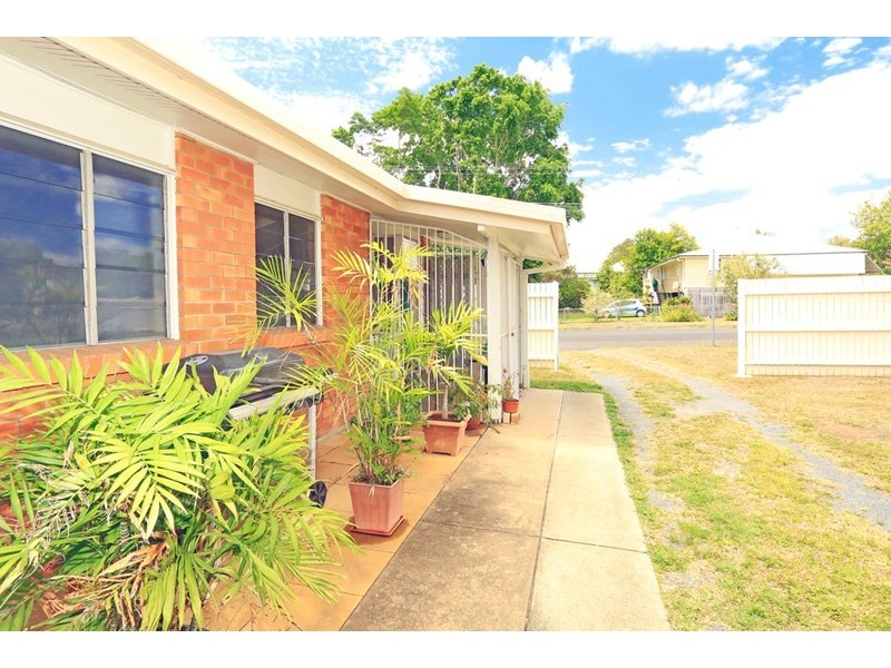 2/87 Upper Dawson Road, Allenstown QLD 4700