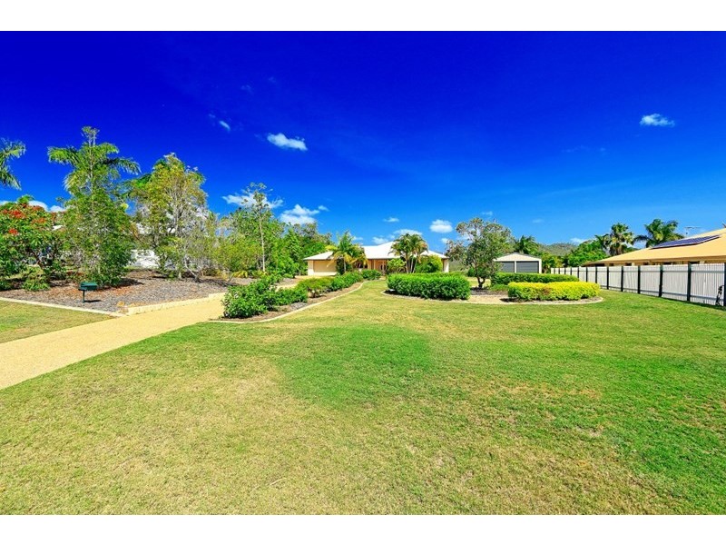 129 Angela Road, Rockyview QLD 4701