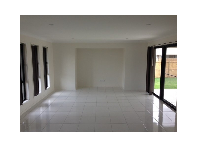 1 Rosebud Court, Parkhurst QLD 4702