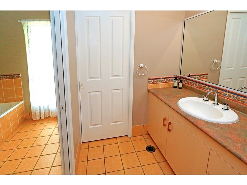 4 Perrott Drive, Rockyview QLD 4701