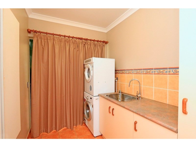 4 Perrott Drive, Rockyview QLD 4701