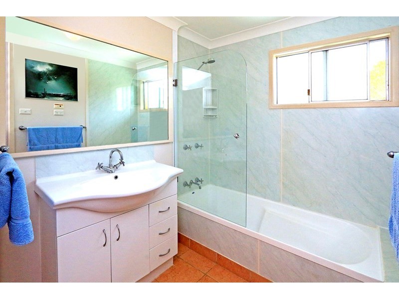 4 McCamley Street, The Range QLD 4700