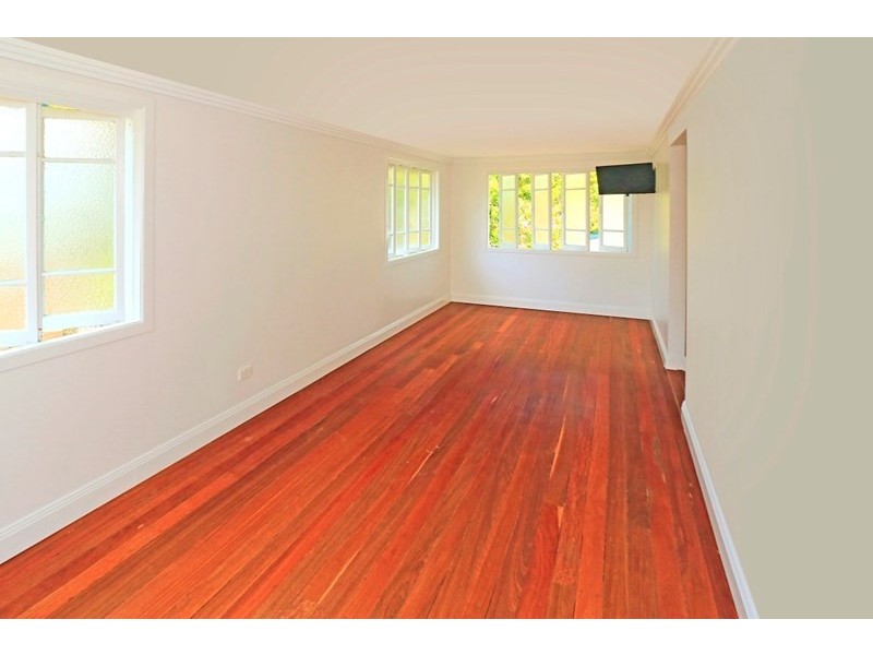 90 Nobbs Street, Berserker QLD 4701