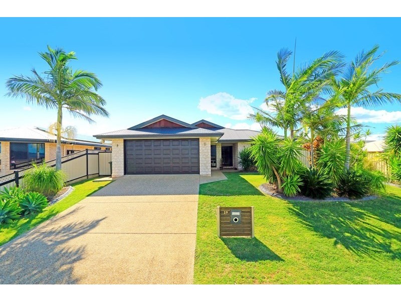 19 Broadhurst Drive, Gracemere QLD 4702