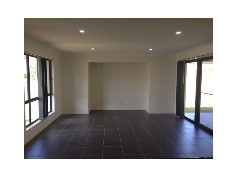 8 Rosebud Court, Parkhurst QLD 4702