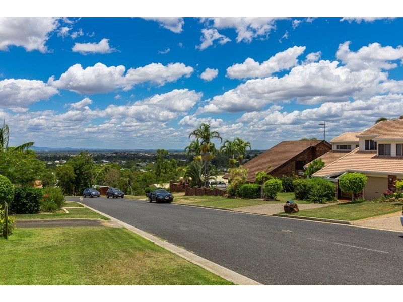 30 Forbes Avenue, Frenchville QLD 4701