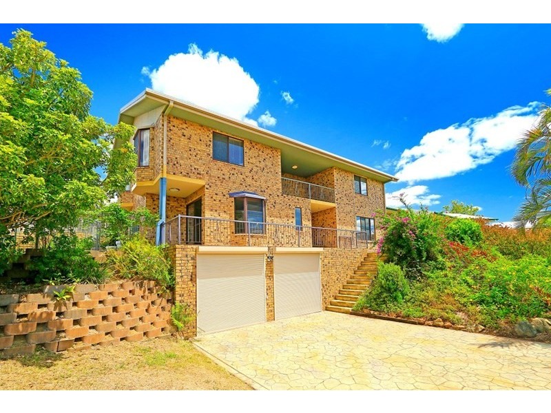 15 Hutcheon Street, Kawana QLD 4701