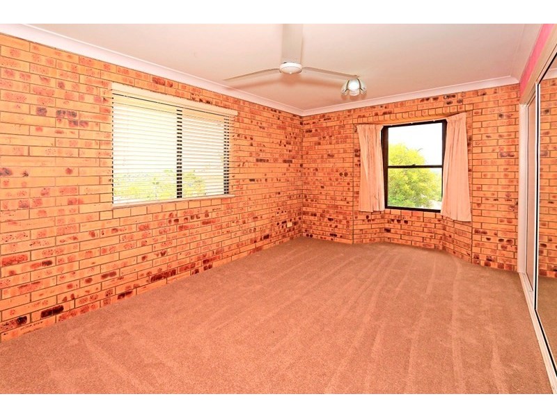 15 Hutcheon Street, Kawana QLD 4701