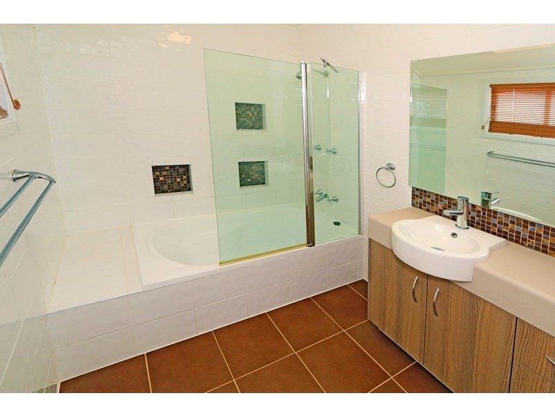 44 Wood Street, Depot Hill QLD 4700