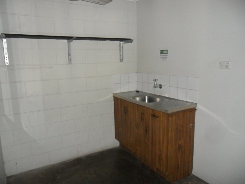 65 Elphinstone Street, Berserker QLD 4701