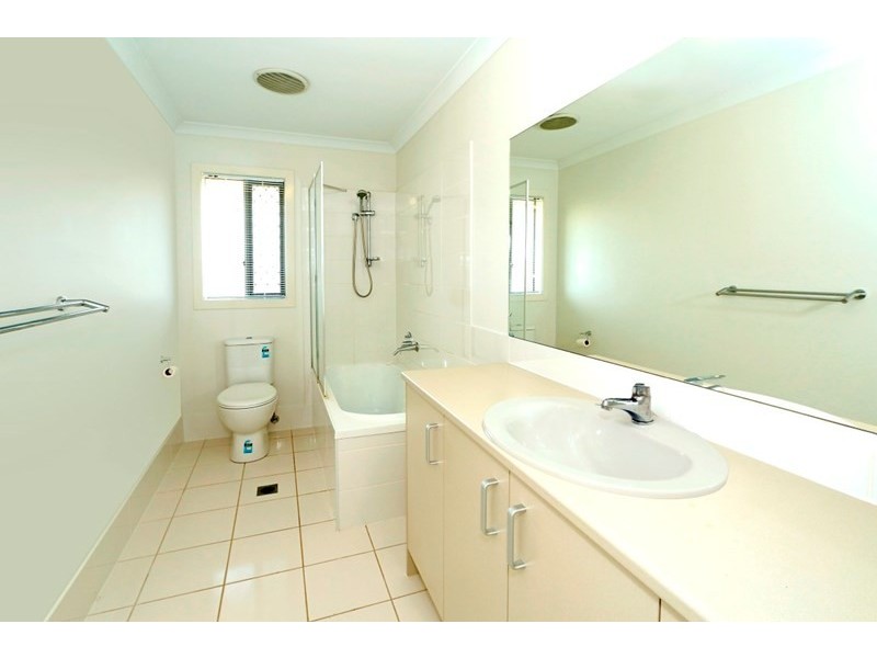 2 Taneille Court, Gracemere QLD 4702