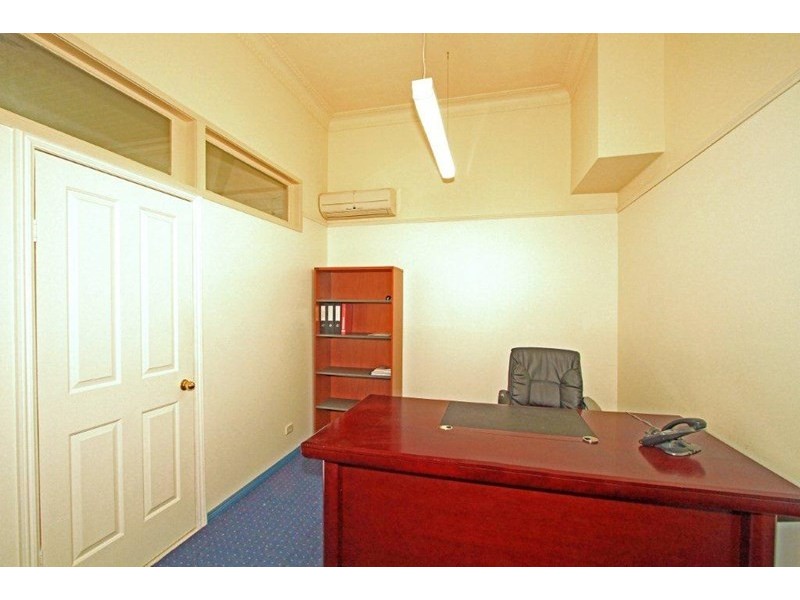 18 Albert Street, Rockhampton City QLD 4700