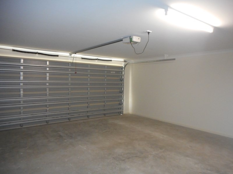 12 Gee Place, Gracemere QLD 4702