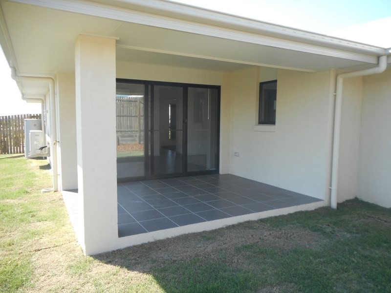 12 Gee Place, Gracemere QLD 4702