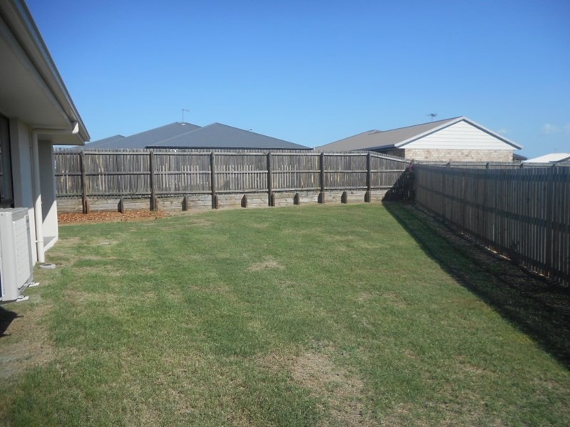 12 Gee Place, Gracemere QLD 4702