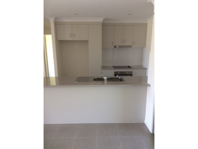 14 Rosedale Street, Parkhurst QLD 4702