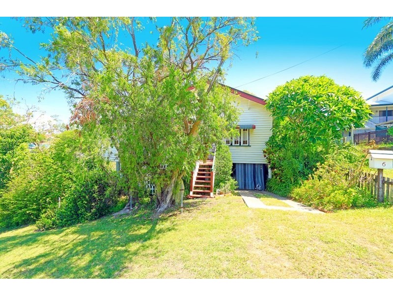 6 Smith Street, The Range QLD 4700
