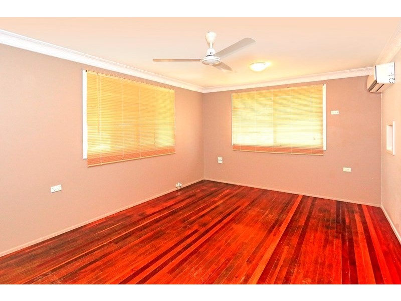 11 Charles Street, Berserker QLD 4701
